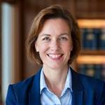 Portrait von Prof. Dr. Lena Hoffmann, Wissenschaftliche Direktorin