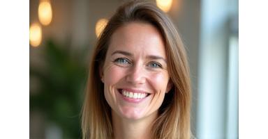 Porträt von Sarah Meier, einer zertifizierten ICF Executive Coach und Spezialistin für Resilienz-Training.